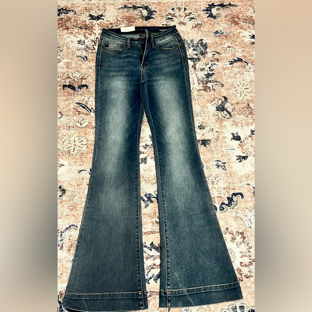 Judy Blue trouser flare jeans